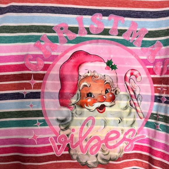 Christmas Vibes tee shirt. Women’s 2X - Picture 3 of 6